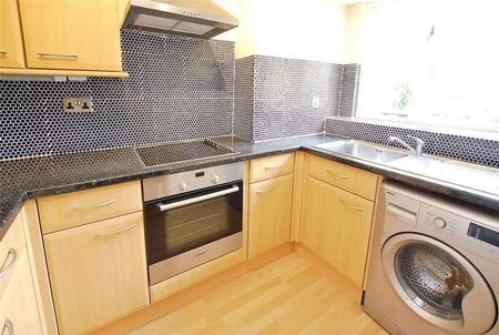 Weybrook Drive, Guildford, Surrey, GU4 - Photo 4