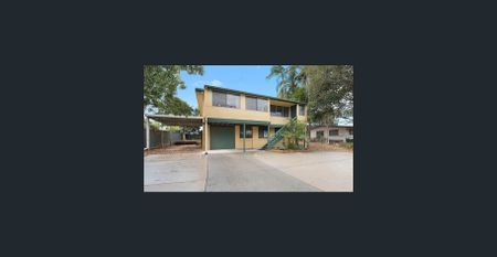 Spacious Family Home in the Heart of Daisy Hill - Photo 5