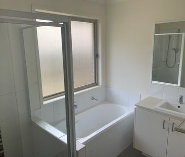 22 McWilliam Street, Pimpama QLD 4209 - House For Rent | Domain - Photo 6