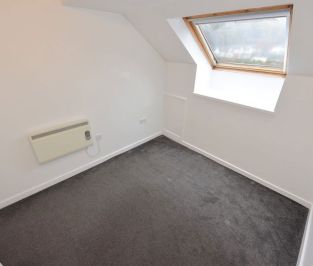2 bedroom Flat in 123 Hawksworth Rd, Leeds - Photo 6