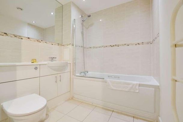 Guildford Road, Woking, Surrey, GU22 - Photo 1