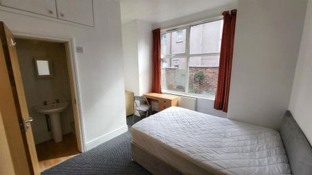 8 bedroom house to rent - Photo 4