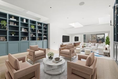 Five Bedroom family home to let in Kensington, W8. - Photo 4