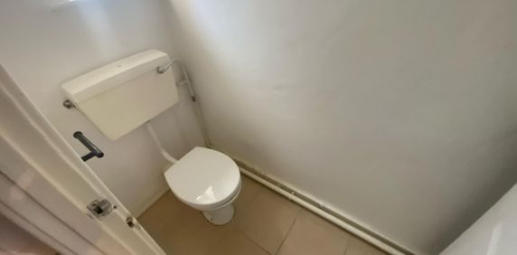 3 bed terraced house to rent in Acanthus Avenue, Fenham, Newcastle-upon-Tyne, NE4 - Photo 2