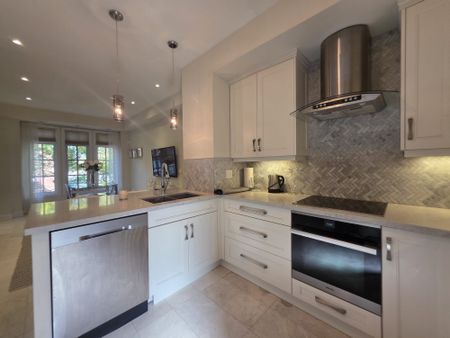 For Lease - 3077 Cawthra Road Unit# 12, Mississauga, Ontario - Photo 3