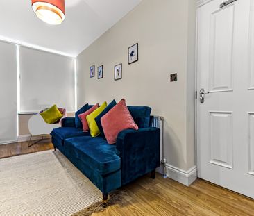 5 Bed Terraced House, Cassland Road, E9 - Photo 4