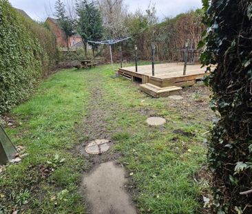 3 bed Semi-Detached - To Let - Photo 3