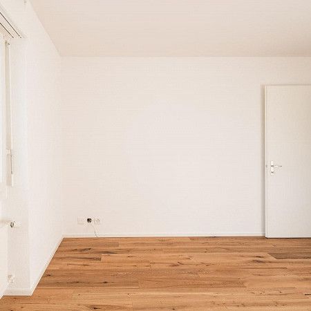 3.5-Zimmer-Wohnung in Neuhausen am Rheinfall - Photo 1