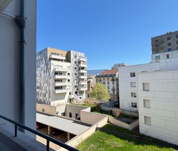 Location Appartement 2 pièces 46m² - Photo 5