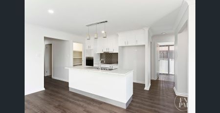 Beautiful Modern Family Home - Photo 3