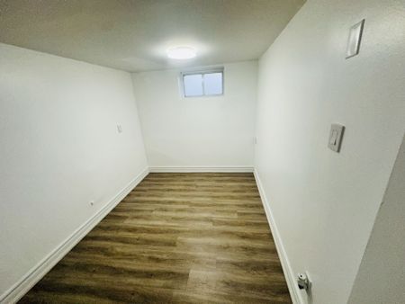 For Lease - 50 Walter Avenue Unit# BSMT, Newmarket, Ontario - Photo 3