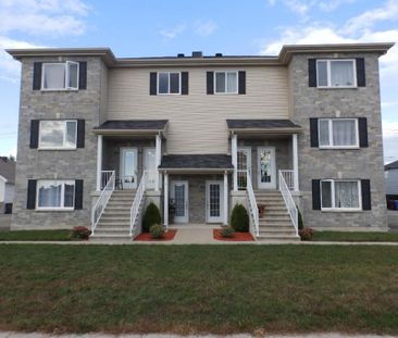 Logement triplex 5 1/2 1 er étage style condo - Photo 2
