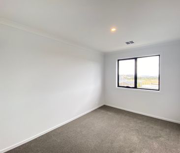 25 Saltbush Parade, Tralee NSW 2620 - Townhouse For Rent | Domain - Photo 6