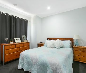 Modern Central Townhouse! - Photo 5