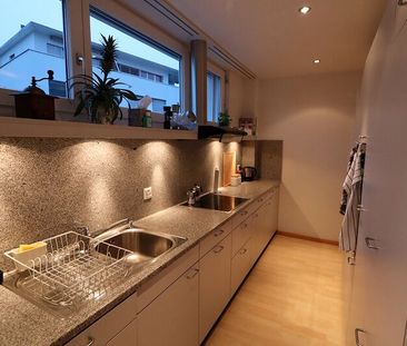 APPARTEMENT DE 3 PIÈCES À CHAM (ZG), MEUBLÉ, TEMPORAIRE - Photo 1