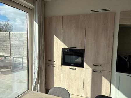 Prachtig gerenoveerde rijwoning met 3 slaapkamers! - Photo 5