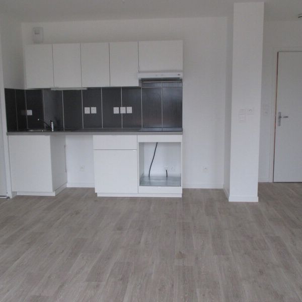 Location Appartement 2 pièces 41m² ST JEAN DE BRAYE 45800 - Photo 1
