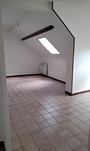 Studio entièrement rénové, en Résidence centre ville - Photo 5