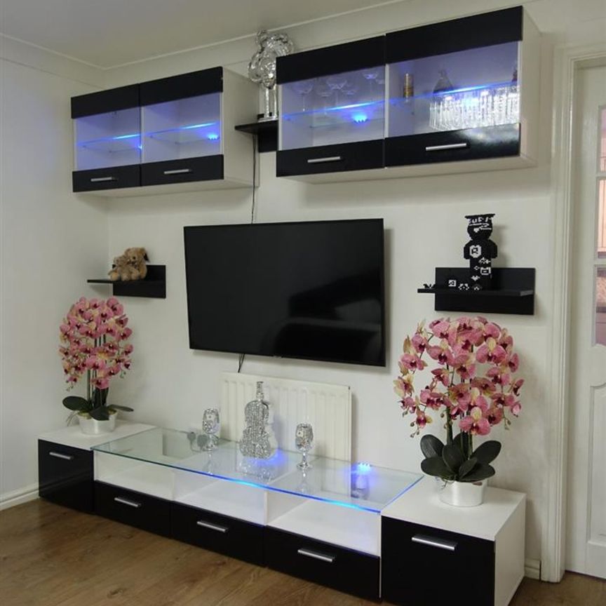 3 bedroom House To Let Total Size: 991 SQ FT - Photo 1