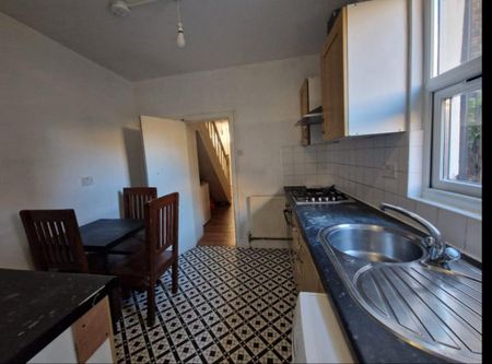 6 bedroom house share to rent - Photo 4