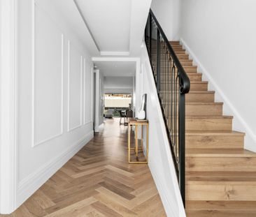 Luxury Home - Photo 3