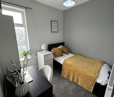 Single Room - Photo 1