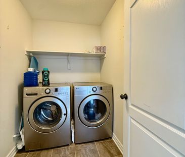 For Lease - 274 Broxburn Crescent, Barrhaven, Ontario - Photo 4