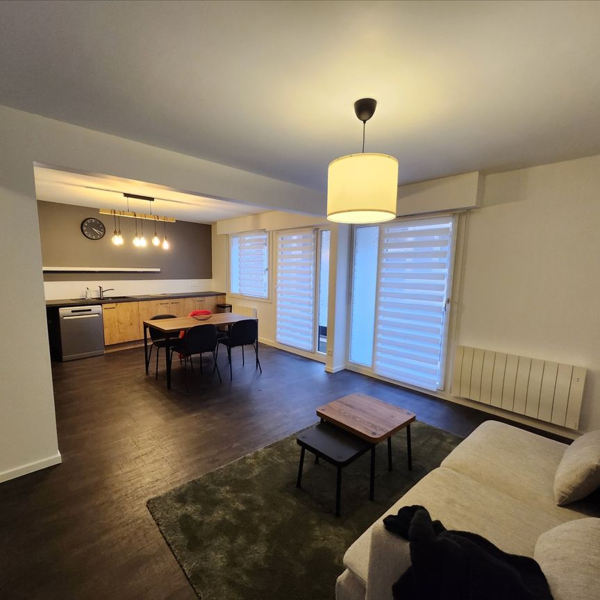 Location Appartement 3 pièces 70m² - Photo 1