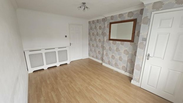 2 bedroom semi-detached house to rent - Photo 1