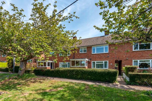 Cherryhurst, Hambledon, Godalming, Surrey, GU8 - Photo 1
