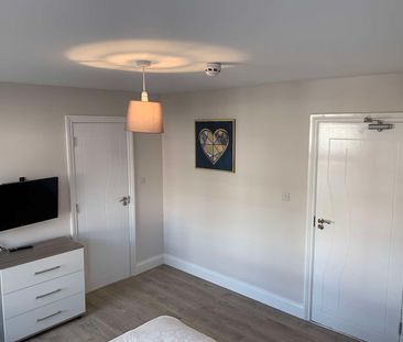 88 Grove Lane Photos - Photo 2