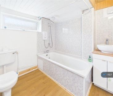 3 bedroom terraced house to rent - Photo 6