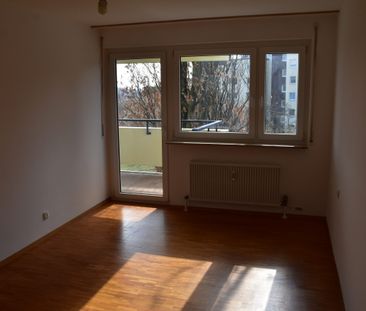 Großzügige 3,5-Zimmer Wohnung mit zwei Balkonen in ruhiger Wohnlage... - Photo 2