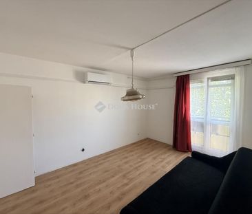 Kiadó jó állapotú panel lakás - Pécs - Fotó 3