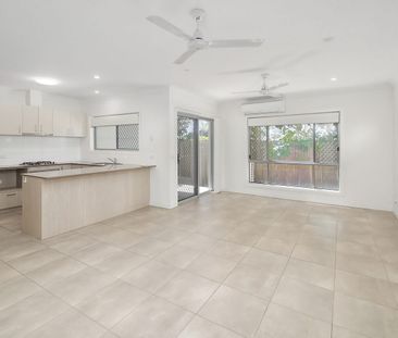 Modern 4-Bedroom Townhouse in Prime Eight Mile Plains Location - Photo 1