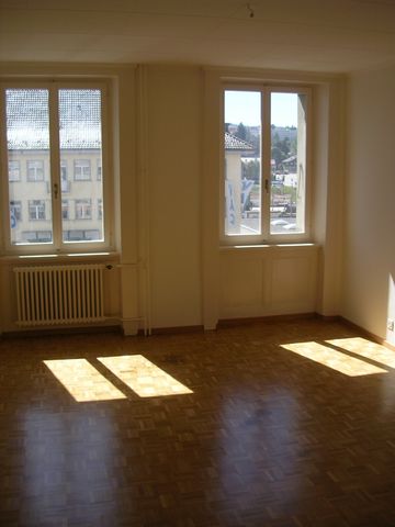 Appartement trois pièces et demie - Photo 3