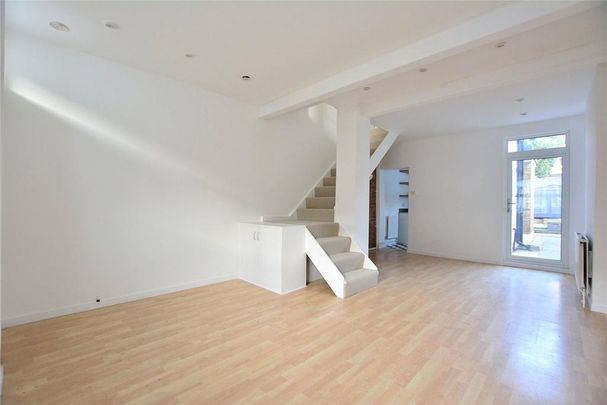 3 bedroom terraced house to rent - Photo 1