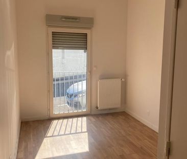 Appartement - T3 - TARARE - Photo 2