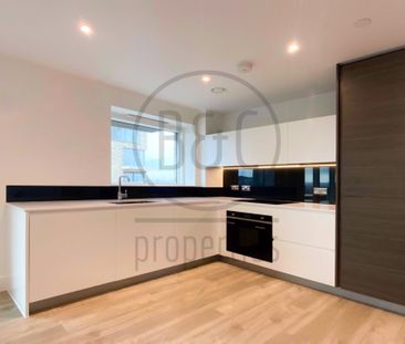 Pegler Square, Kidbrooke Village, London, SE3 9GW - Photo 5