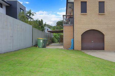 FURNISHED ONE BEDROOM IN ASHMORE INCLUDING INTERNET & FOXTEL - Photo 4