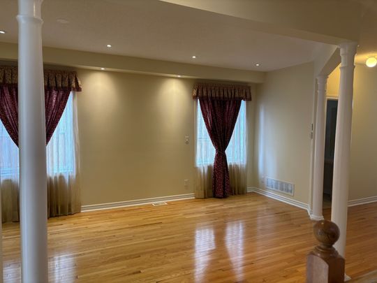 For Lease - 12 Haviland Circle, Brampton, Ontario - Photo 1