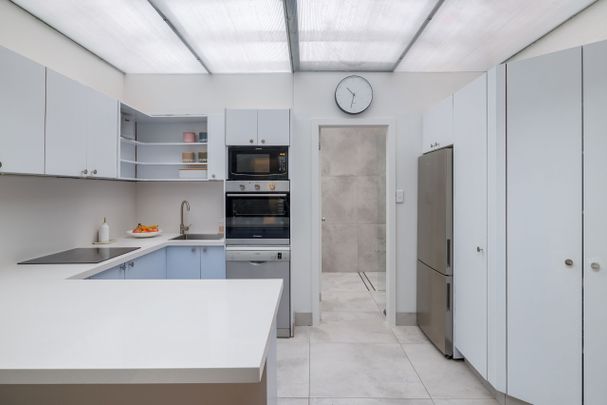 7 Kidmans Terrace, Woolloomooloo NSW 2011 - House For Rent | Domain - Photo 1