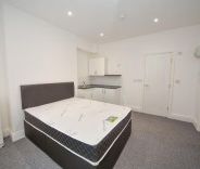 1 bed Room for Rent - Photo 1