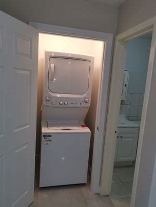 For Lease - 219 Shawnee Circle Unit# Main unit, Toronto, Ontario - Photo 1