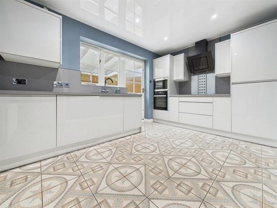 2 bedroom semi-detached house to rent - Photo 1