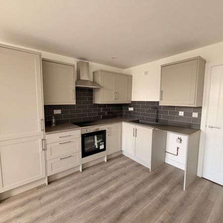 3 bedroom apartment to rent - Photo 3