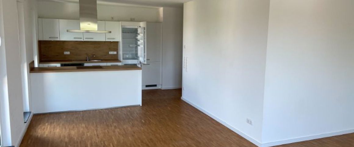 Mietwohnung in Erlangen - Stilvolle Wohnung mit Weitblick und Balkon - Foto 1