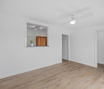Convenient Cottage Living - 2 weeks FREE rent - Photo 4