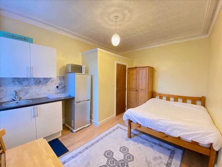 Studio to rent - Photo 4