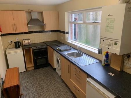 32 Palestine Street, Belfast, BT7 1QJ - Photo 4